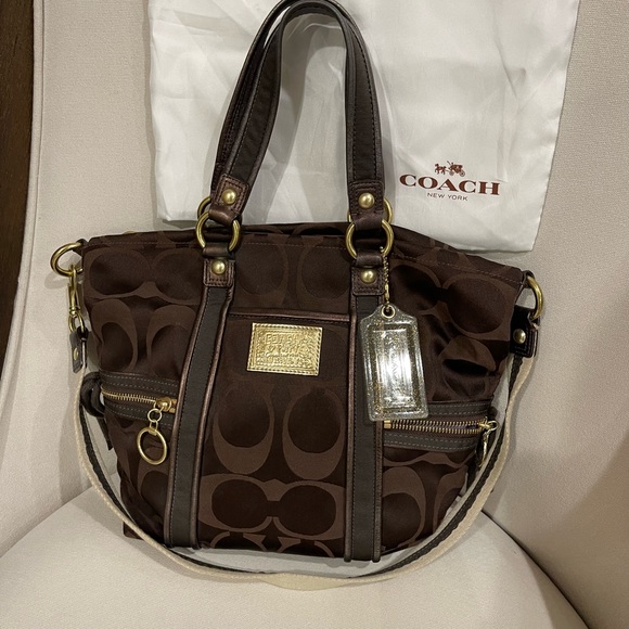 Coach brown purse! Like new - Picture 2 of 6